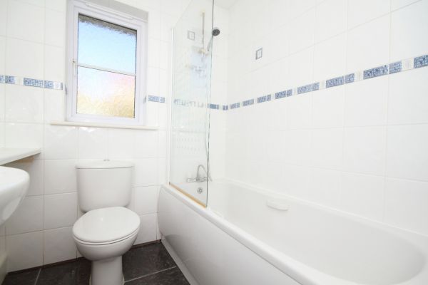 Cost of Shower Window Replacement in Chico